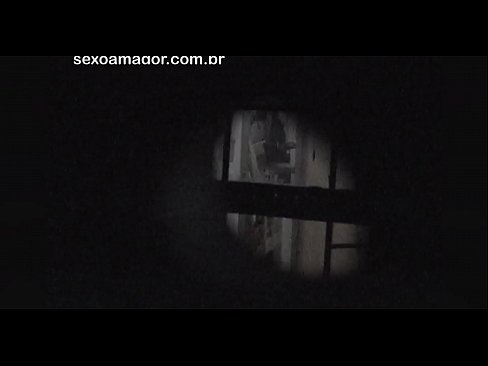 ❤️ Sarışın, içi boş tuğlaların arkasına gizlenmiş bir mahalle röntgencisi tarafından gizlice videoya alınır ❤ Anal porno tr.xxxtun.ru ❌